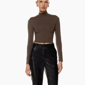 Babaton Contour Mockneck Longsleeve